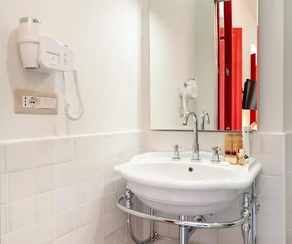 Domo Sofia بيت ضيافة كالياري